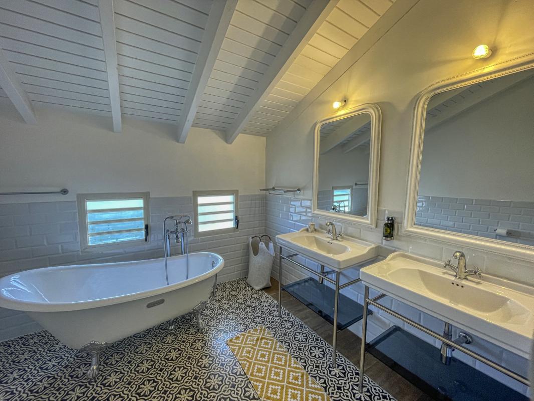 Villa Petit Bourg avec piscine - sdd dortoir 