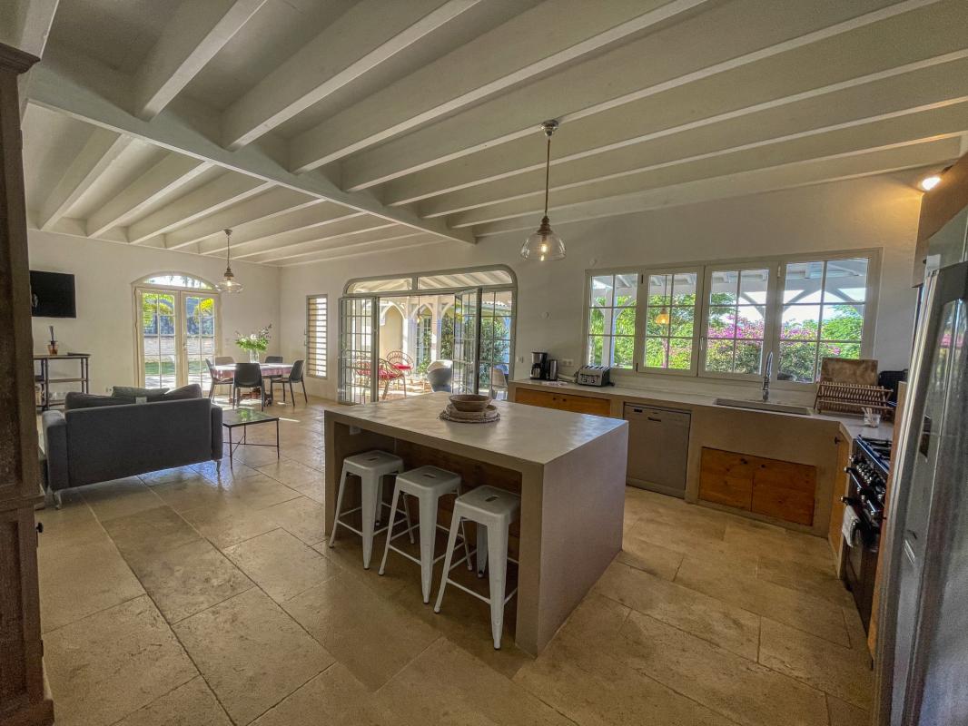 Villa Petit Bourg 16 personnes - cuisine 