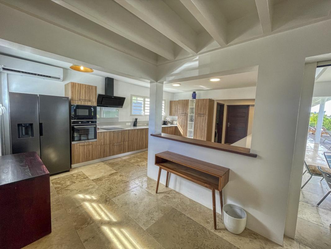 A louer villa 15 personnes Petit Bourg Guadeloupe Cuisine
