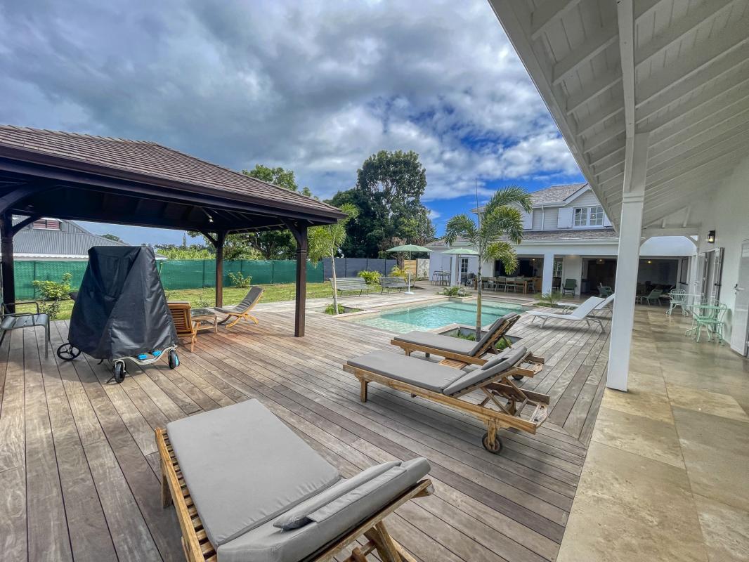 A louer villa 15 personnes Petit Bourg Guadeloupe - piscine