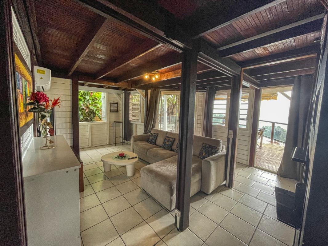 A louer villa 2 chambres Pointe Noire Guadeloupe_ Salon