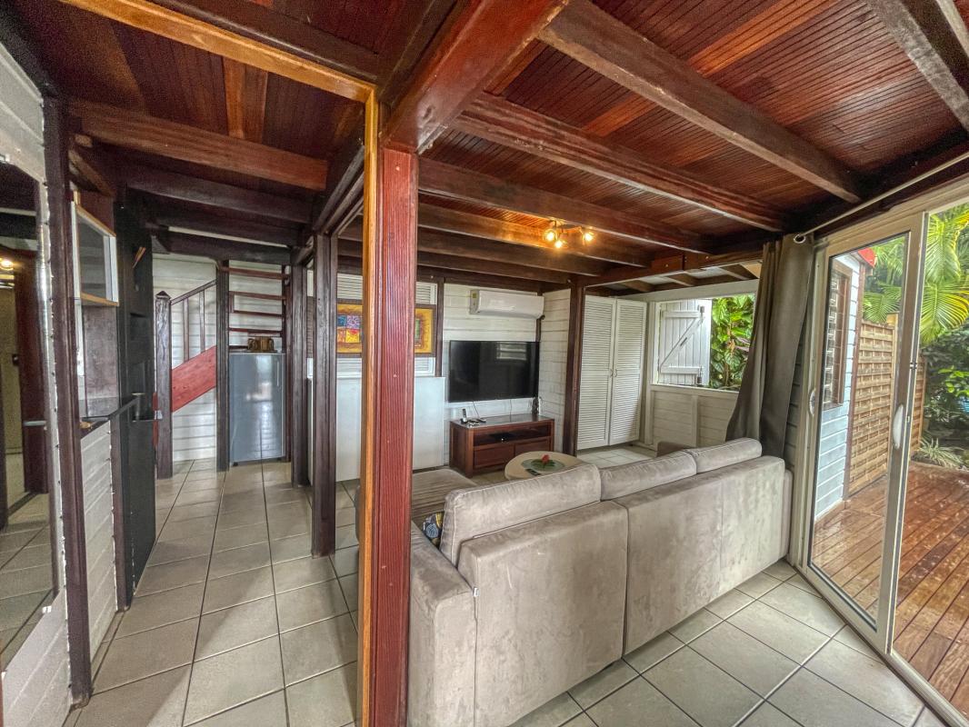 A louer villa 2 chambres Pointe Noire Guadeloupe_ Salon 