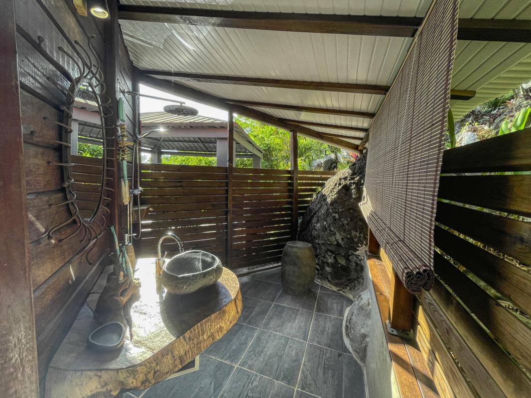 Location An Ba Bwa La Pointe Noire Guadeloupe-salle de douche