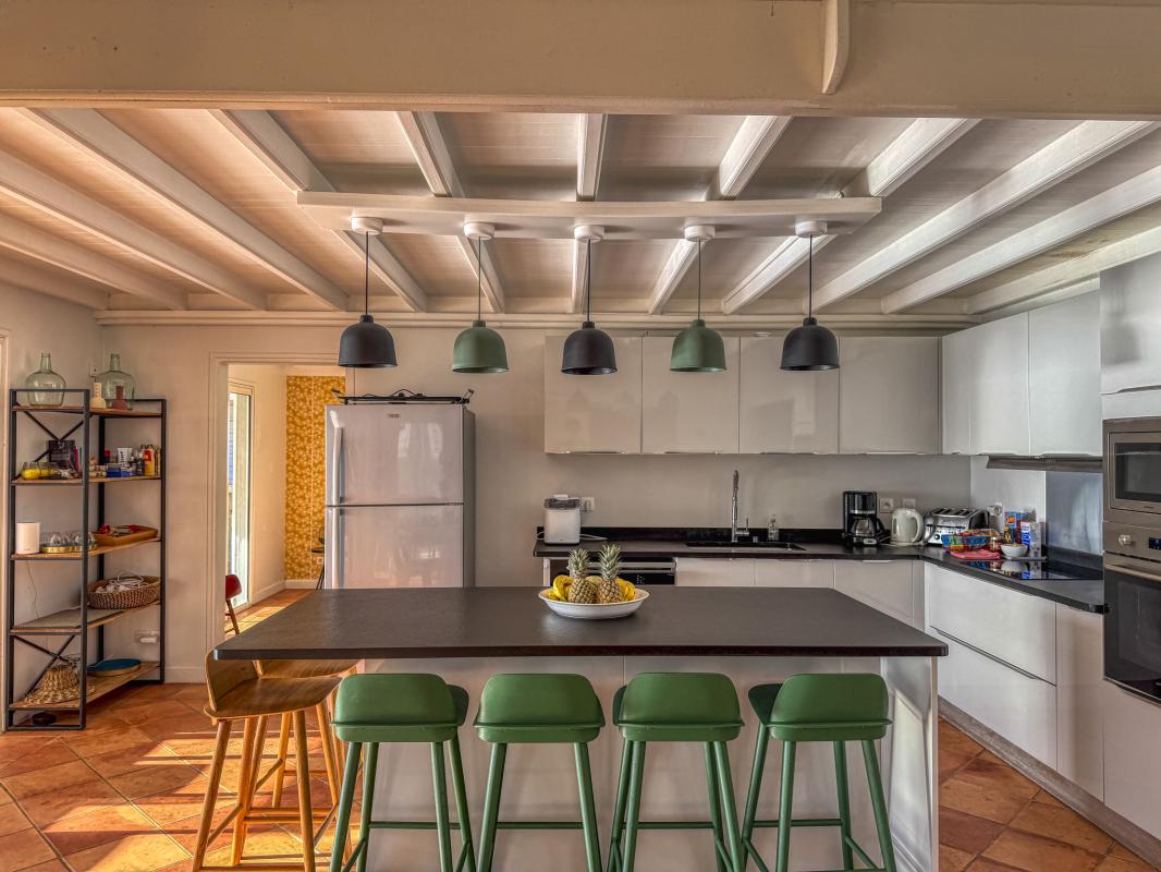 Villa luxe Sainte Anne Guadeloupe piscine vue mer pour 10 personnes