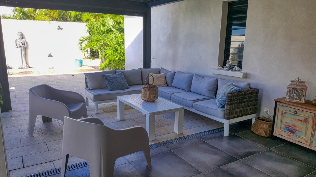Location villa 4 chambres pour 8 personnes avec piscine et jacuzzi Sainte Anne en Guadeloupe