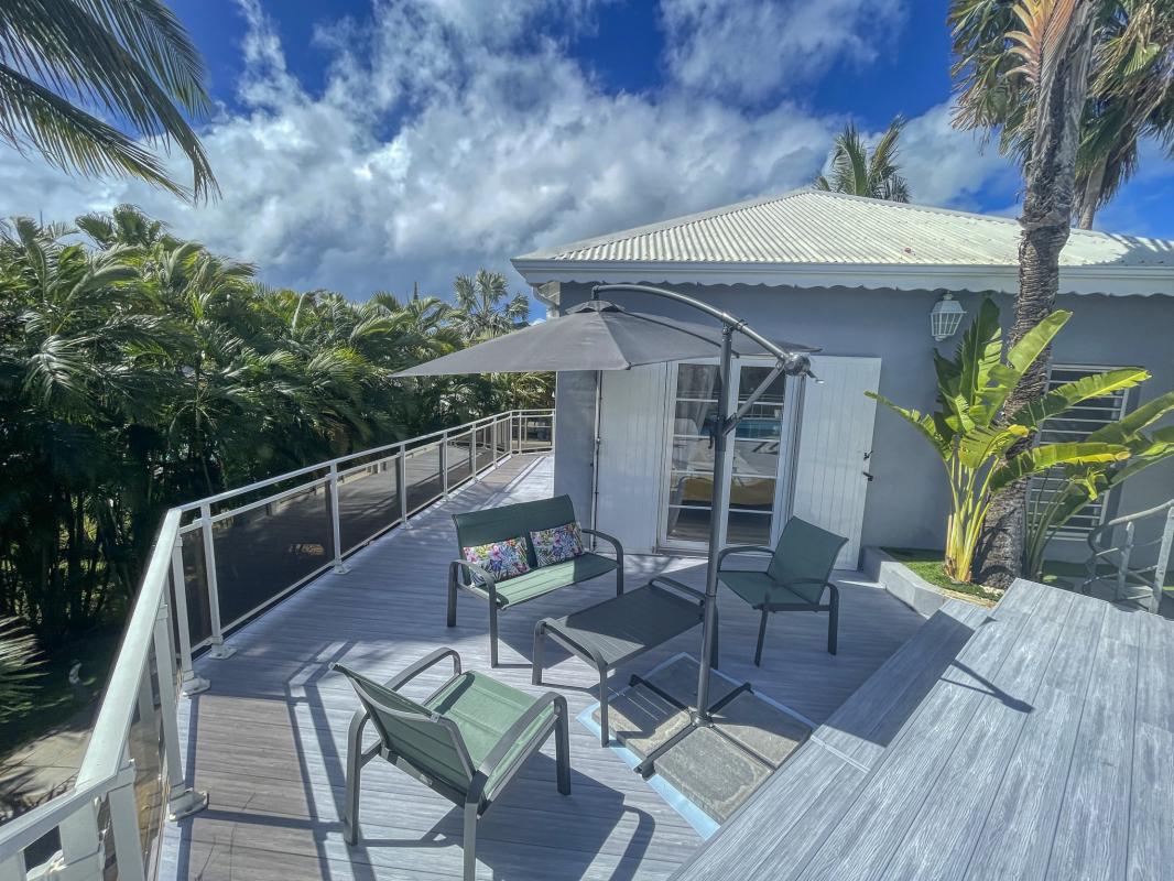 Location villa sainte anne guadeloupe 6 chambres 12 personnes avec piscine et vue mer