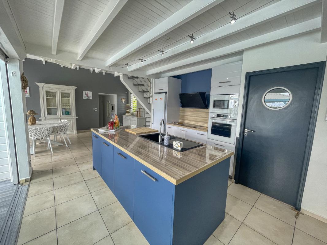 Rent a luxury villa with pool - bedroom 2