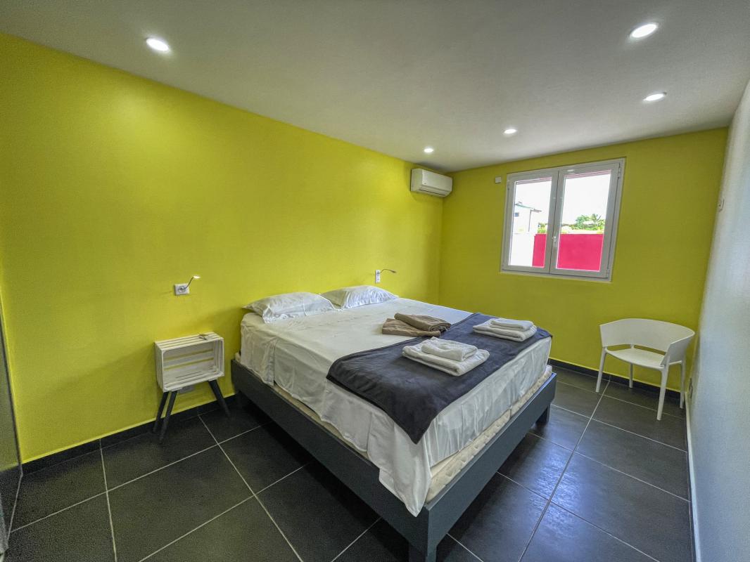Location Villa Sainte Anne Guadeloupe__chambre verte