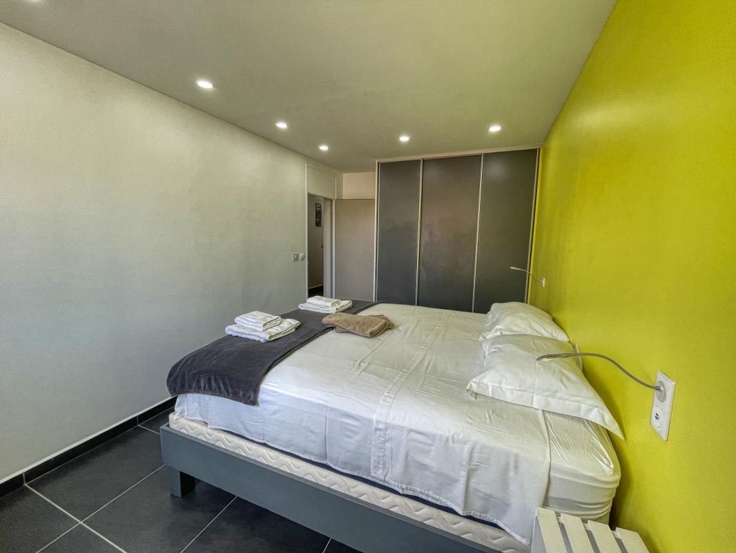 Location Villa Sainte Anne Guadeloupe__chambre verte