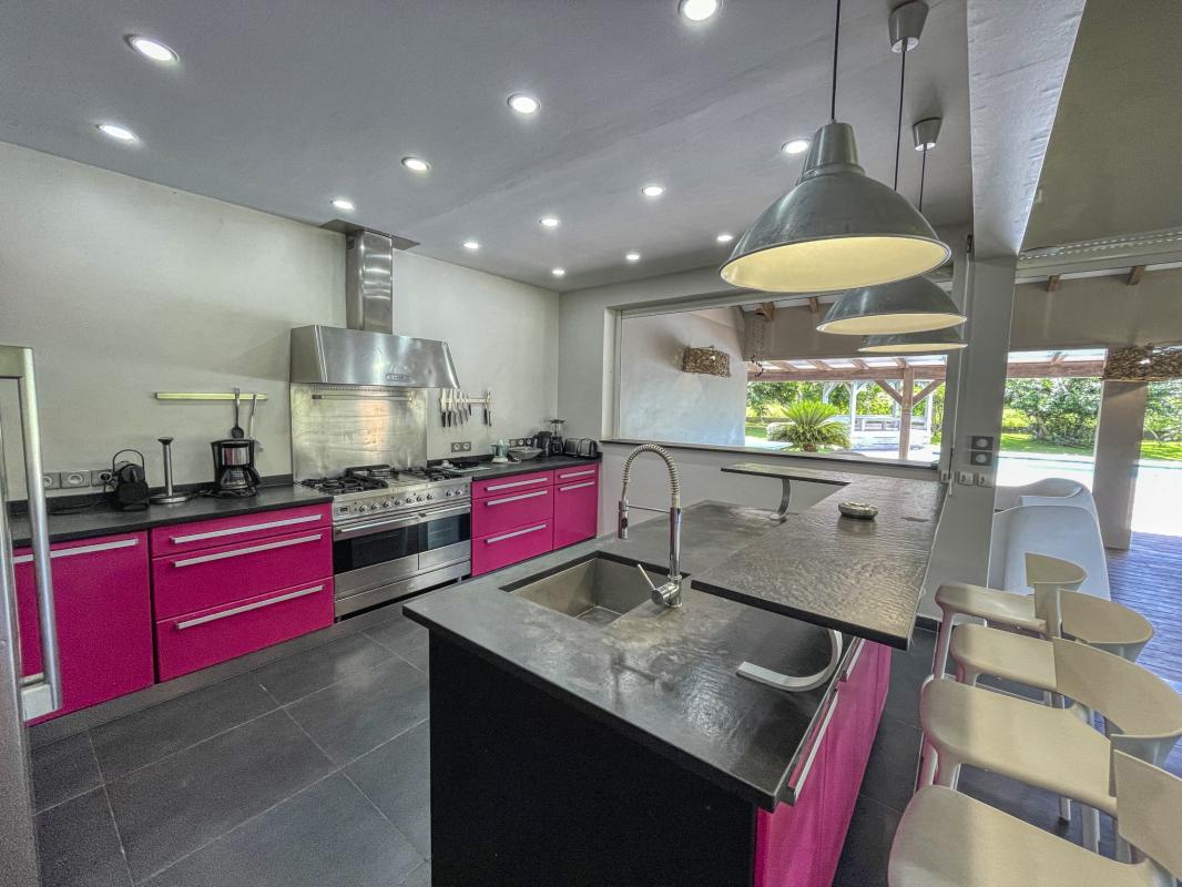Location Villa Sainte Anne Guadeloupe__cuisine