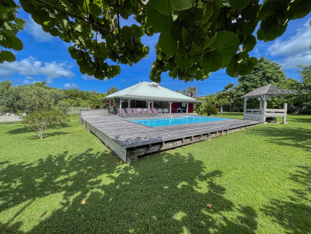 Location Villa Sainte Anne Guadeloupe__jardin