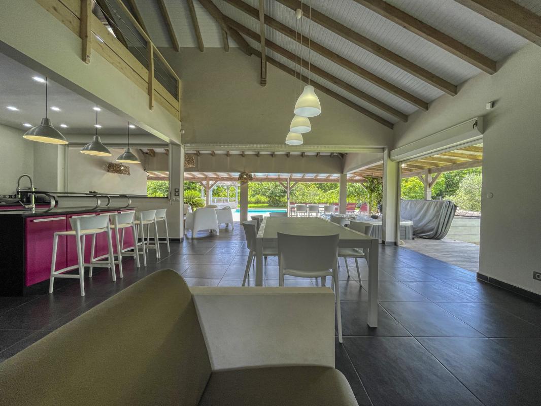 Location Villa Sainte Anne Guadeloupe__salon