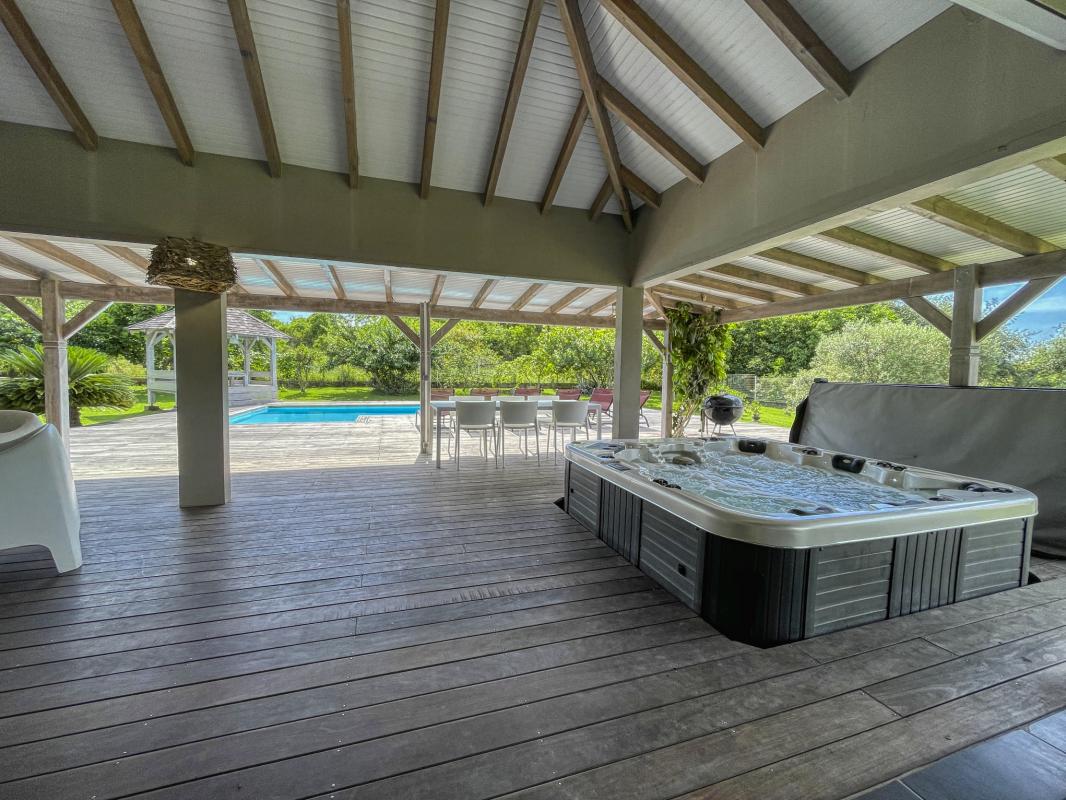 Location Villa Sainte Anne Guadeloupe__terrasse