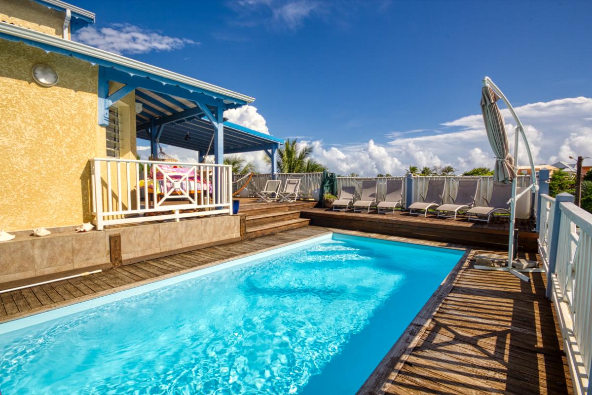 Location villa 4 chambres 10 personnes Guadeloupe sainte anne avec piscine