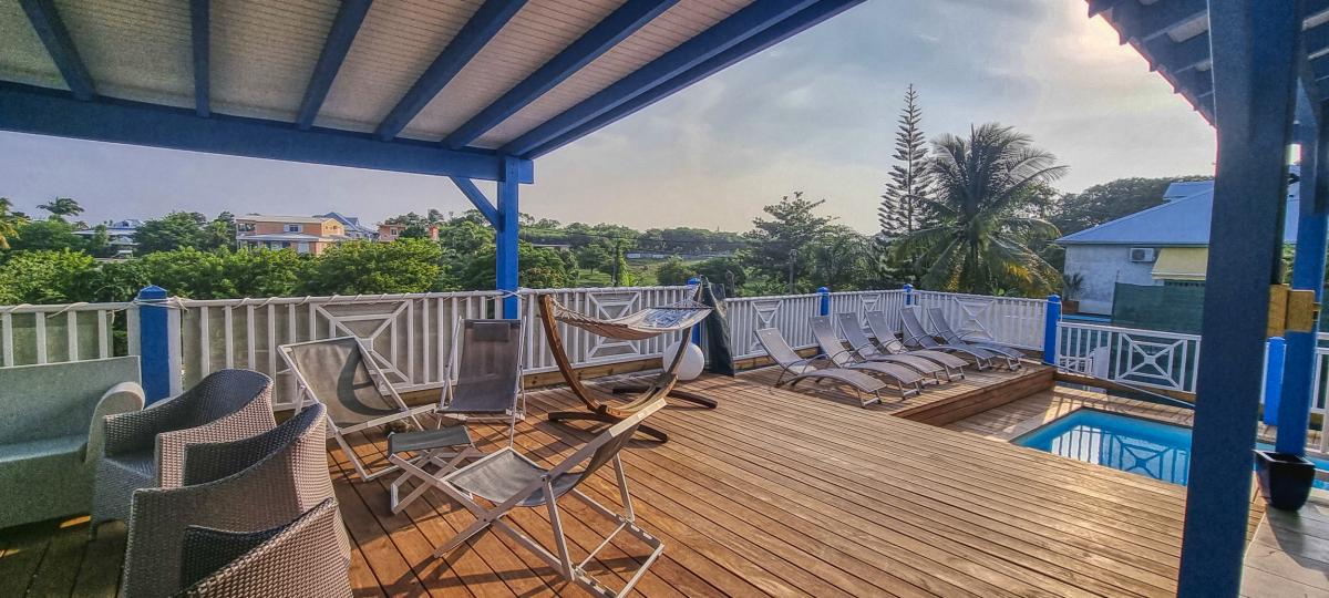 Location villa 4 chambres 10 personnes Guadeloupe sainte anne avec piscine
