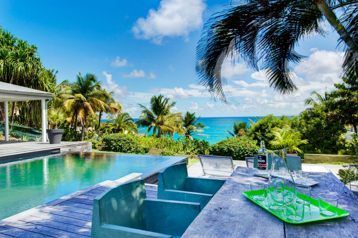 Luxury villa pool and sea view Guadeloupe - the "Rose Porcelaine" Suite