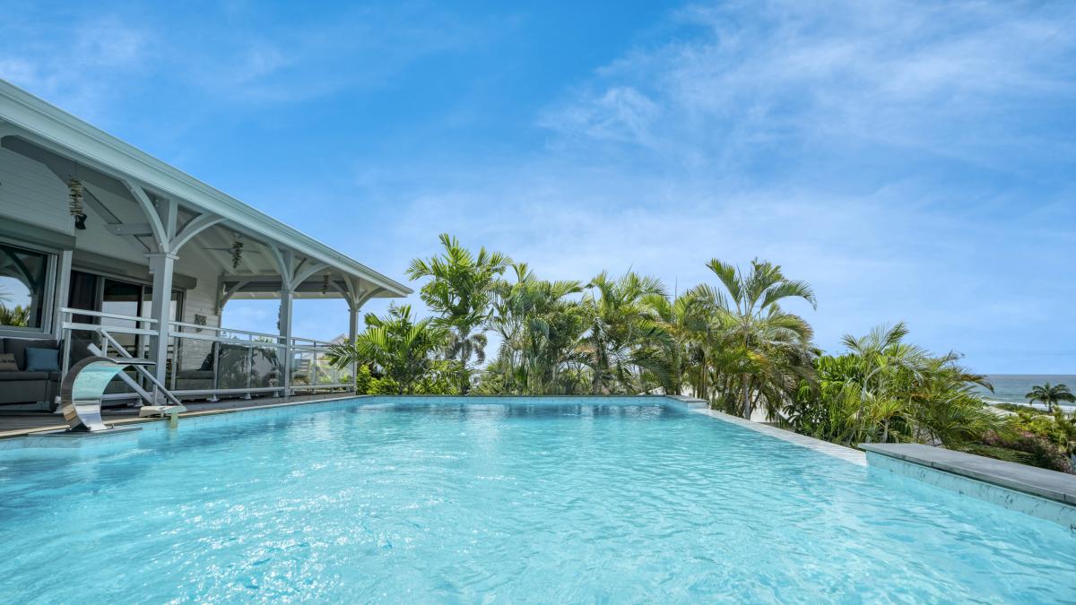 Location villa Guadeloupe Sainte Anne - Villa 7 chambres 20 personnes - Le Helleux - vue mer proche plage du Pierre et Vacances