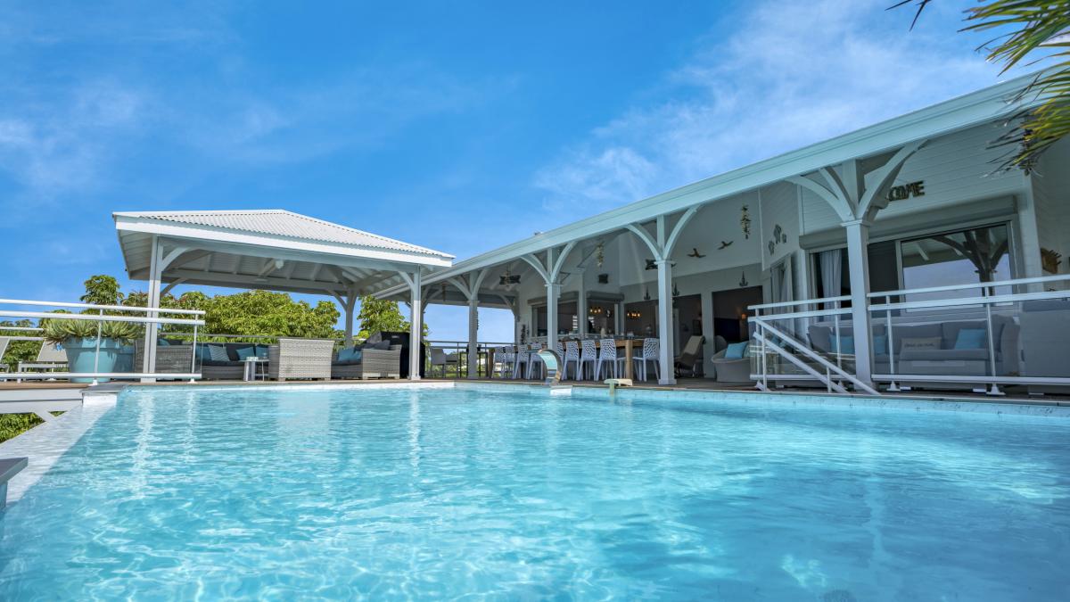 Location villa Guadeloupe Sainte Anne - Villa 7 chambres 20 personnes - Le Helleux - vue mer proche plage du Pierre et Vacances