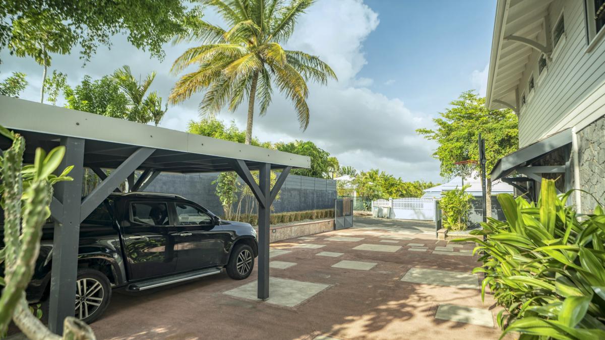 Location villa Guadeloupe Sainte Anne - Villa 7 chambres 20 personnes - Le Helleux - vue mer proche plage du Pierre et Vacances
