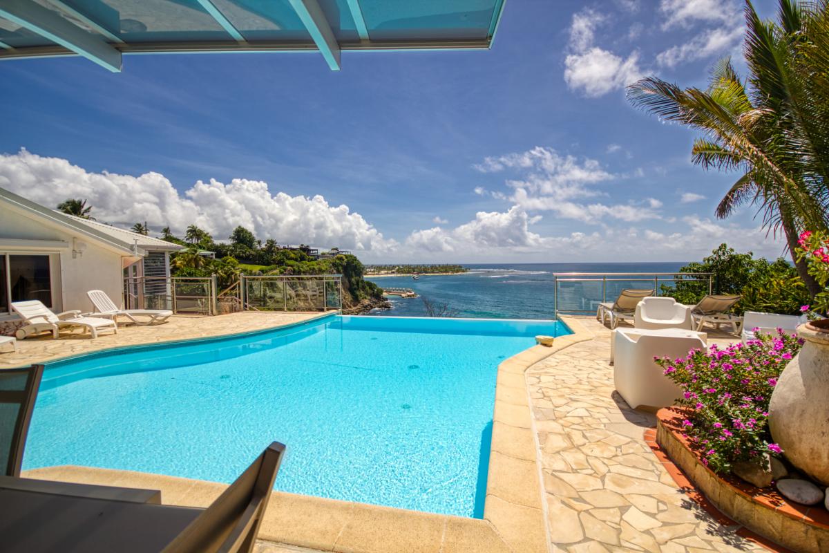 Villa de charme en Guadeloupe avec piscine pour 8 personnes