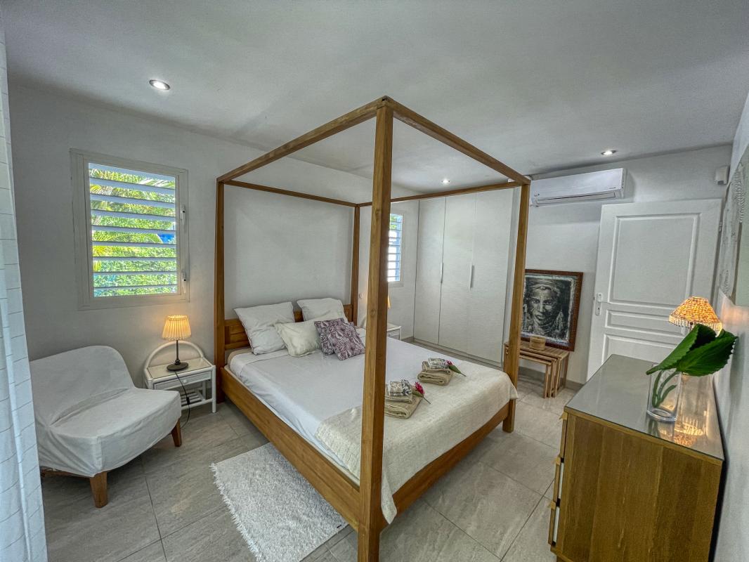 Villa à louer Sainte Anne Guadeloupe__chambe marron