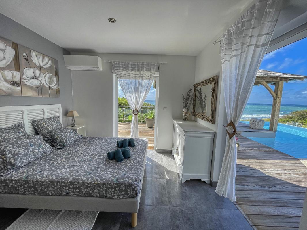 Villa à louer Sainte Anne Guadeloupe__chambre vue mer
