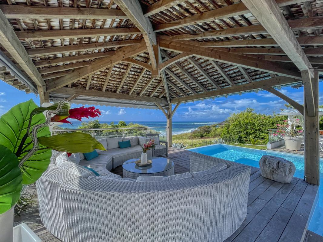 Villa à louer Sainte Anne Guadeloupe__salon extérieur