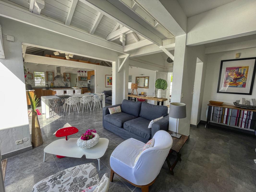 Villa à louer Sainte Anne Guadeloupe__salon inter