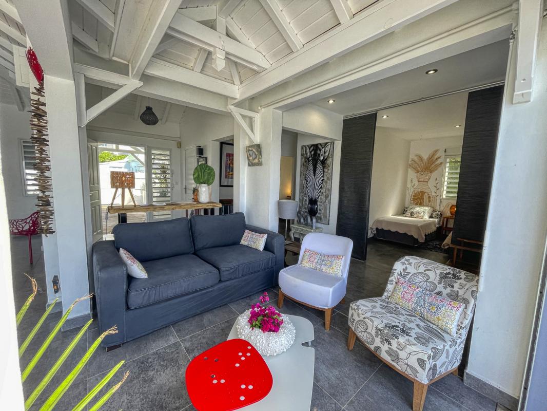 Villa à louer Sainte Anne Guadeloupe__salon inter
