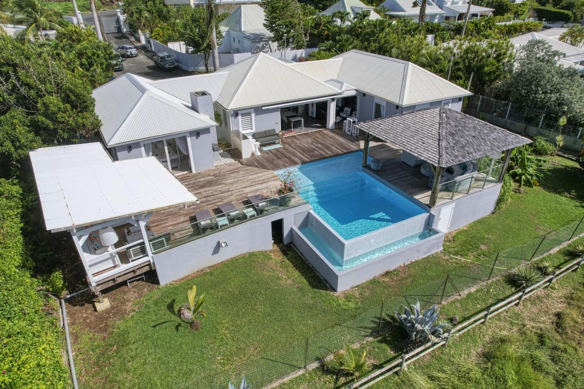 Villa à louer Sainte Anne Guadeloupe__VUE ENSEMBLE