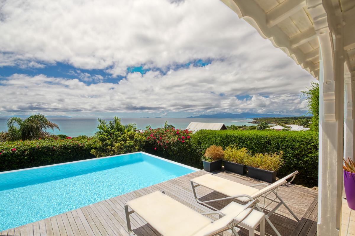 Villa vue mer 180° à louer en Guadeloupe - 4 chambres 