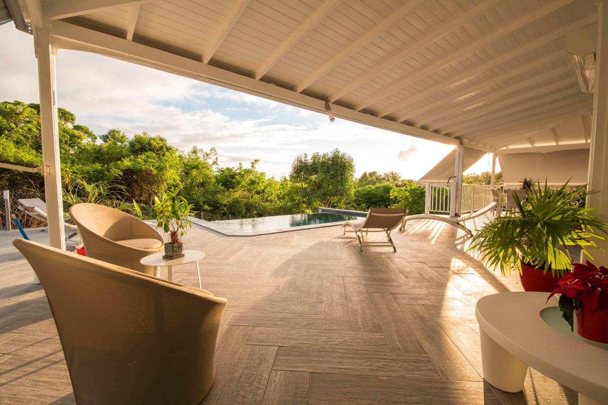 Villa avec piscine à louer en Guadeloupe - Terrasse