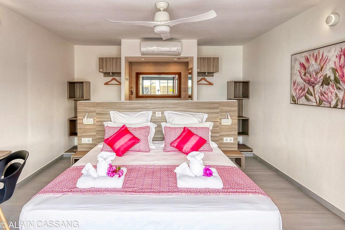 A louer villa 5 chambres pour 10 personnes avec piscine et vue mer à Sainte Anne en Guadeloupe - Suite 2