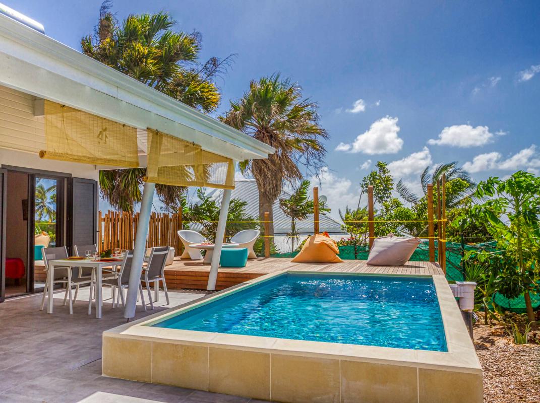 villa 2 chambres pour 4 personnes avec piscine et vue mer ste anne guadeloupe