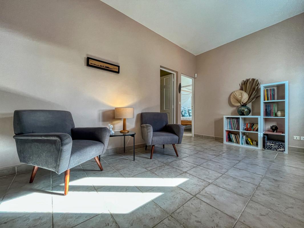 Location villa 3 chambres 6 personnes piscine et vue mer plage 150m à Ste Anne en Guadeloupe 