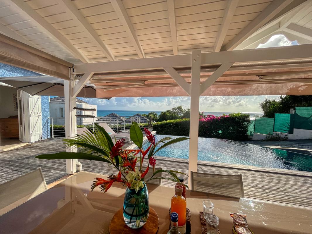 Location villa 3 chambres 6 personnes piscine et vue mer plage 150m à Ste Anne en Guadeloupe