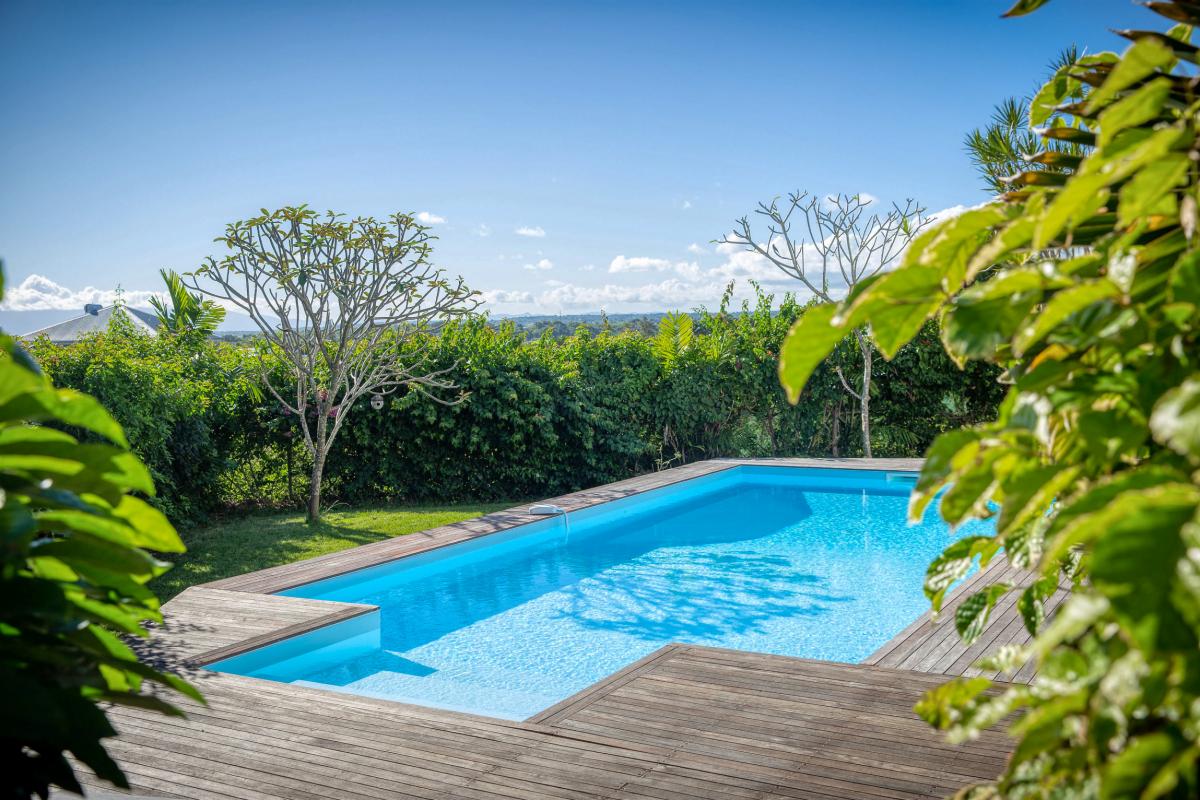 Villa de 5 chambres avec piscine à louer à ste anne guadeloupe avec vue mer