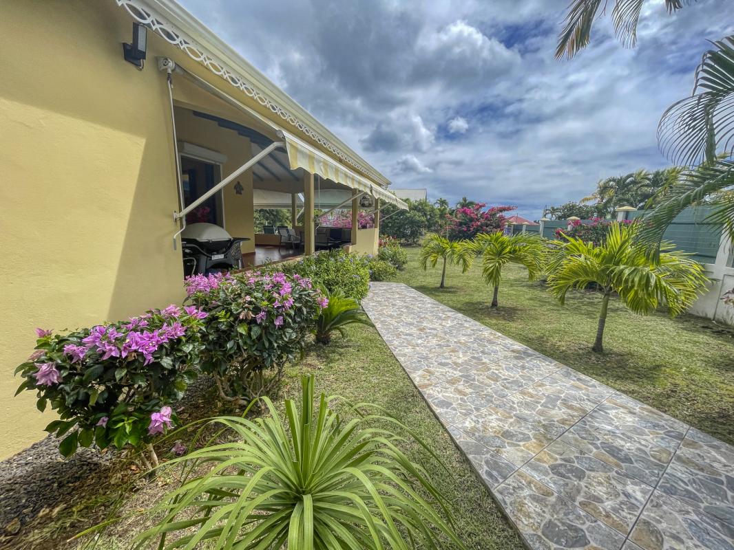 A louer villa sainte anne Guadeloupe-accès villa