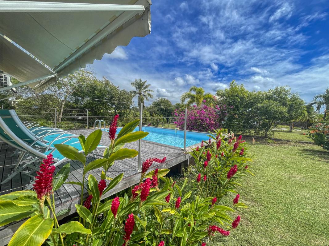 A louer villa sainte anne Guadeloupe-piscine