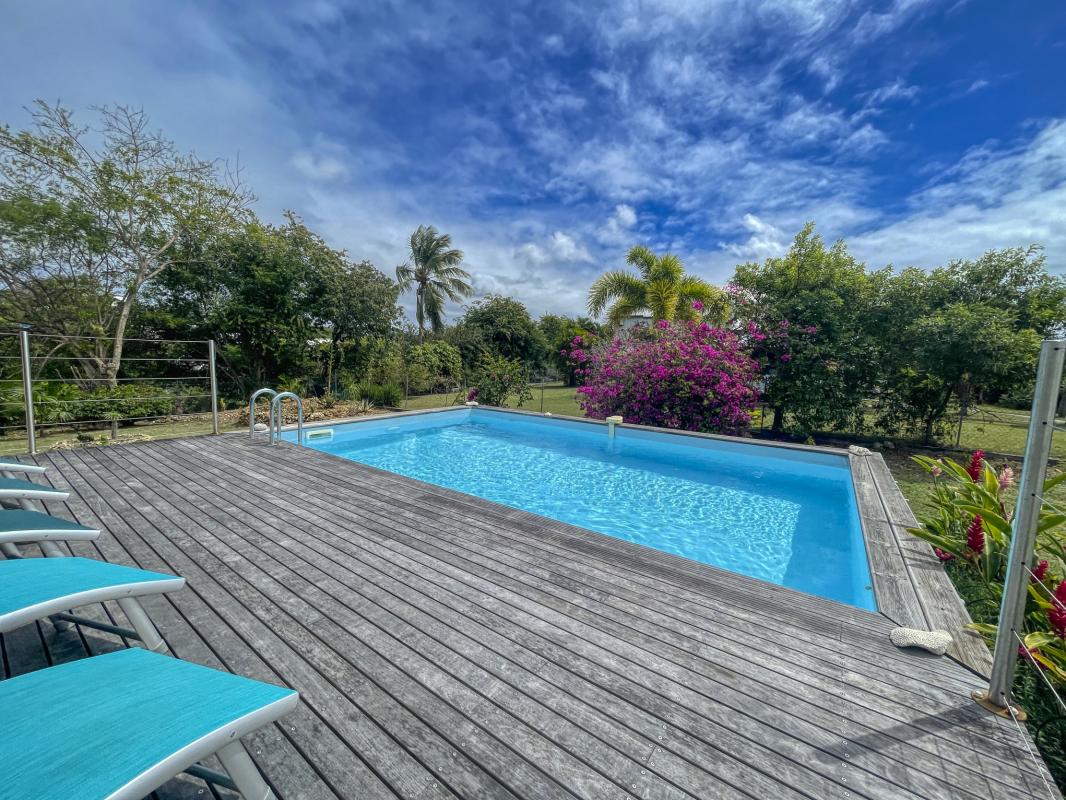 A louer villa sainte anne Guadeloupe-piscine
