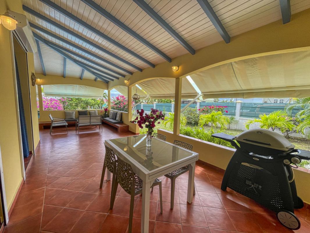 A louer villa sainte anne Guadeloupe-terrasse