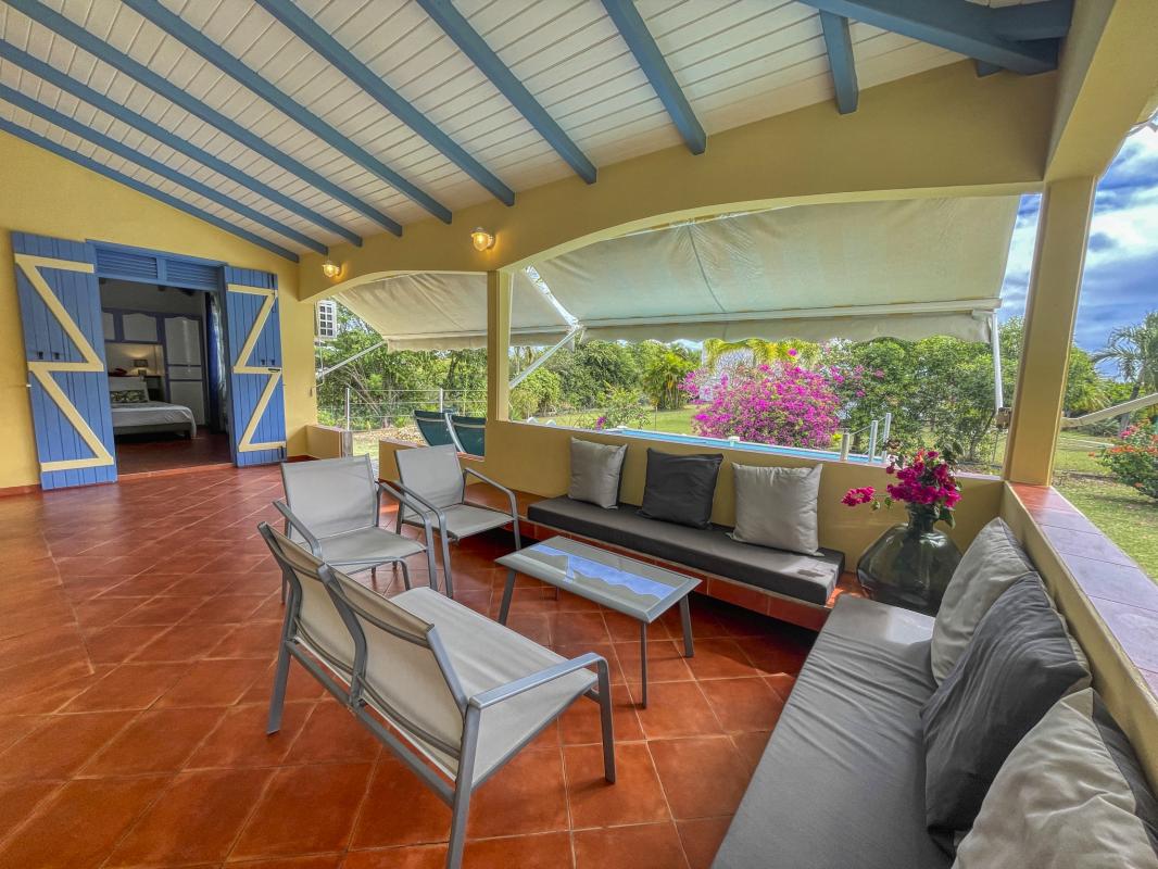 A louer villa sainte anne Guadeloupe-terrasse