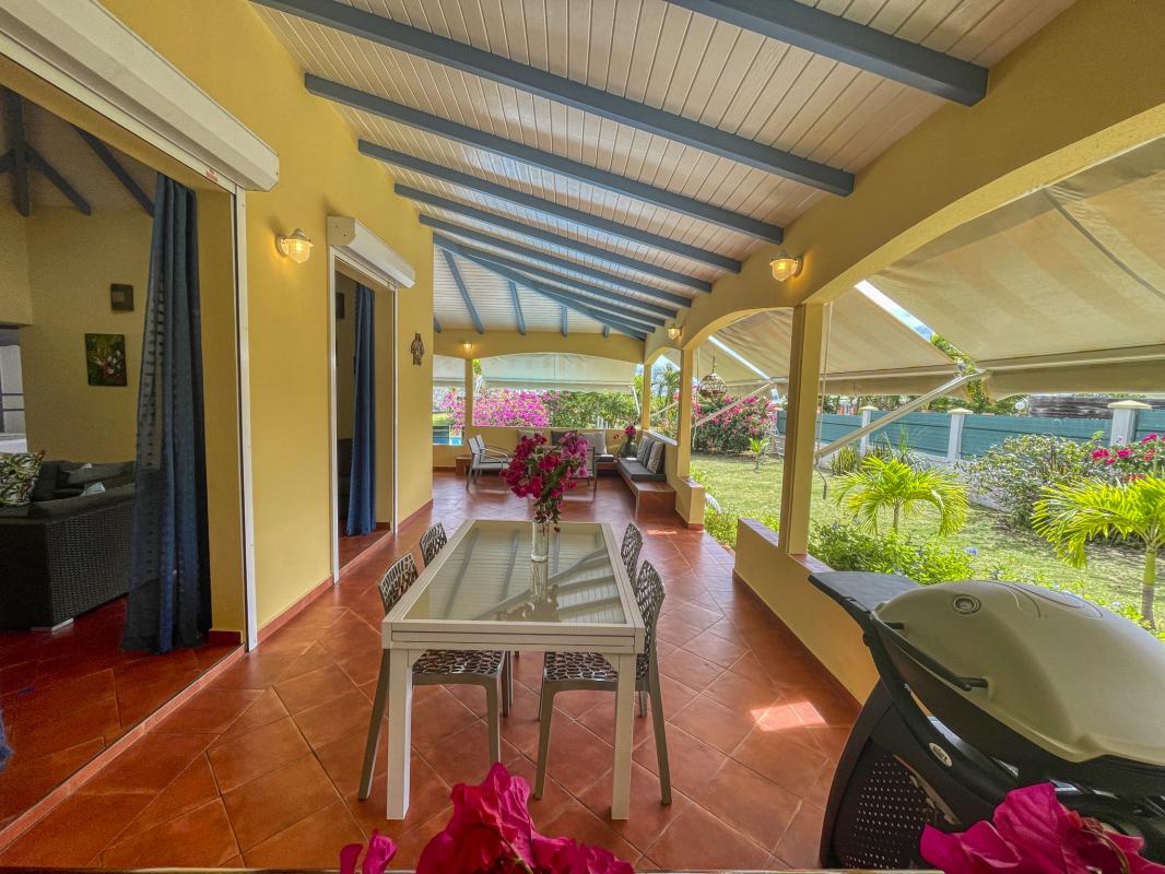 A louer villa sainte anne Guadeloupe-terrasse