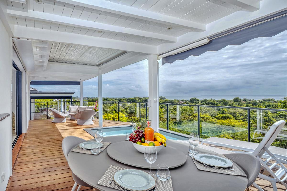 Villa vue mer Sainte Anne Guadeloupe-terrasse
