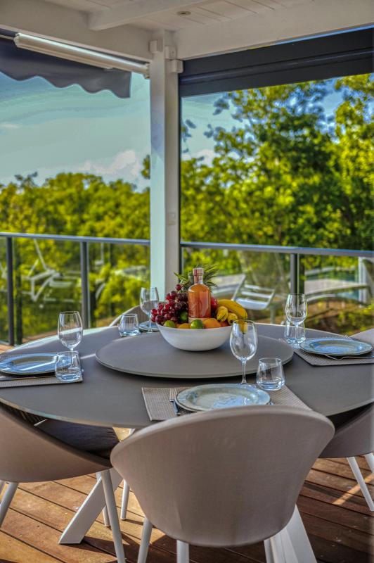 Villa vue mer Sainte Anne Guadeloupe-terrasse