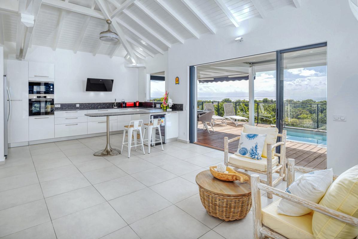 Villa vue mer Sainte Anne Guadeloupe-pièce de vie