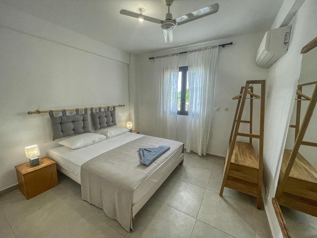 A louer villa Sainte Anne Guadeloupe_ Chambre 2 Bungalow 