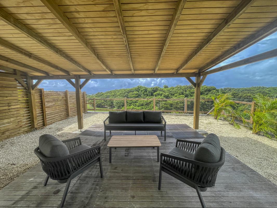 A louer villa Sainte Anne Guadeloupe_ Salon Bungalow 