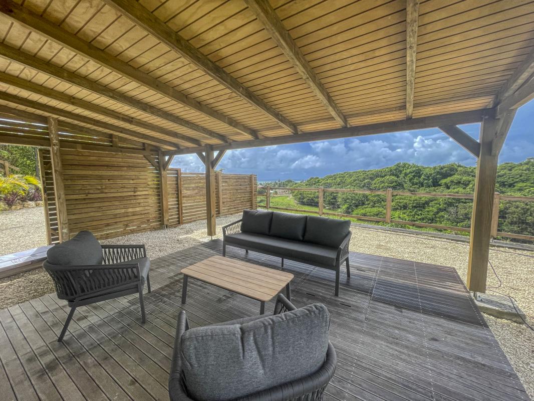 A louer villa Sainte Anne Guadeloupe_ Salon Bungalow 