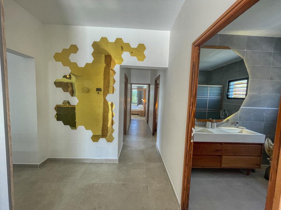 Location villa vue mer Sainte Anne Guadeloupe-accès chambres